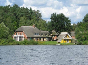 Ferien direkt am Wasser mit Hund, Krakow Am See